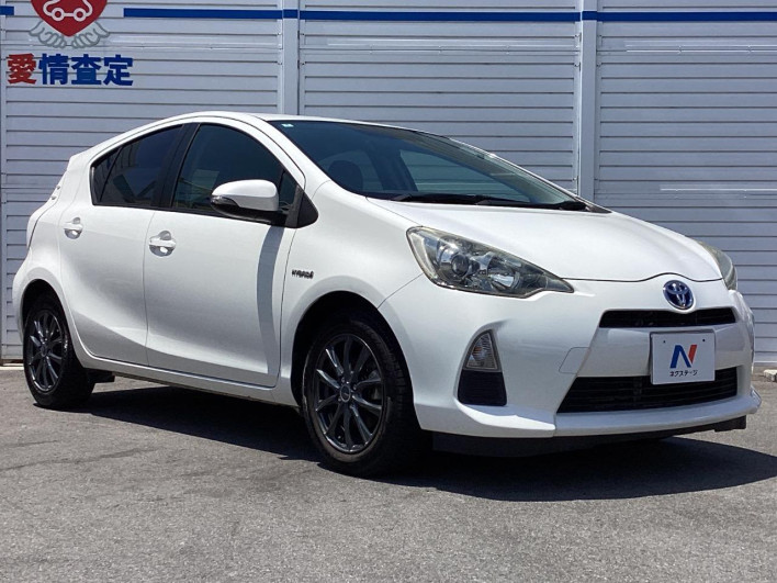 2012 Toyota Aqua DAA-NHP10 (UW-6a0d26cac4a2c)[11]