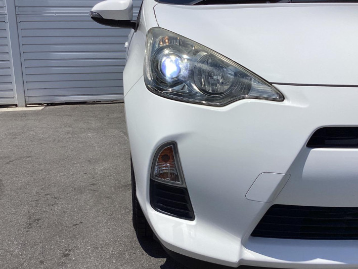 2012 Toyota Aqua DAA-NHP10 (UW-6a0d26cac4a2c)[8]