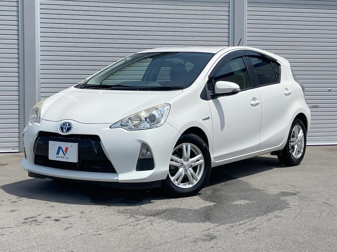 2014 Toyota Aqua DAA-NHP10