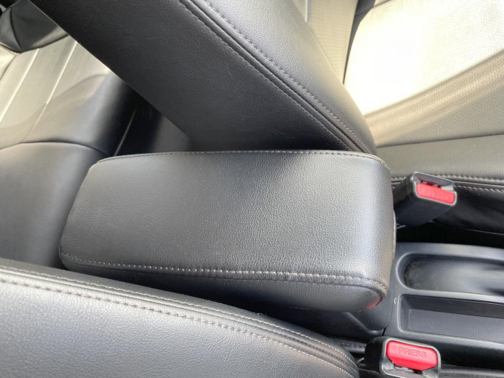 2014 Toyota Aqua DAA-NHP10 (UW-6a0d26cb6e93e)[16]