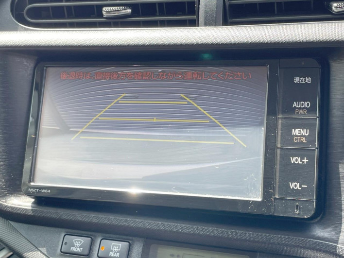 2014 Toyota Aqua DAA-NHP10 (UW-6a0d26cb6e93e)[29]