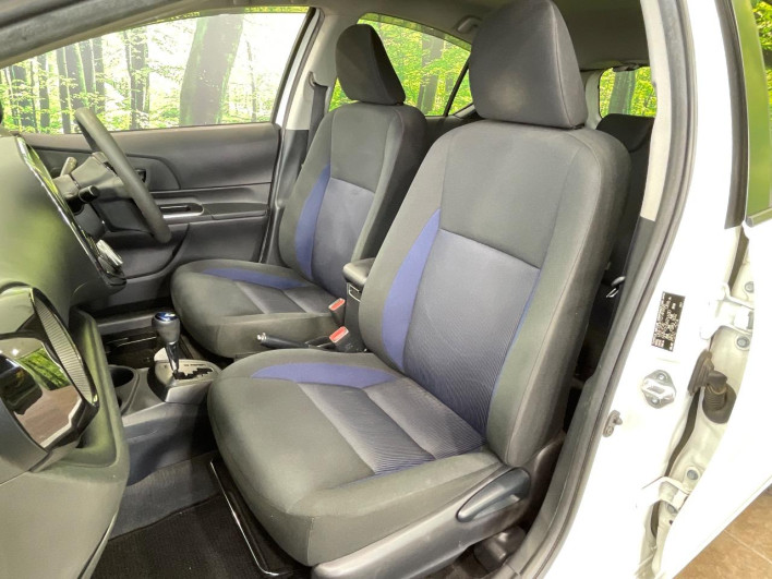 2017 Toyota Aqua DAA-NHP10 (UW-6a0d26cdc6346)[11]