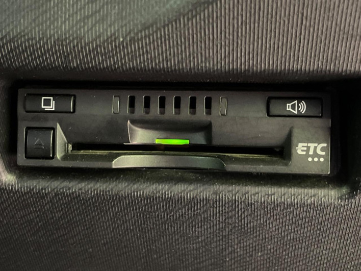 2017 Toyota Aqua DAA-NHP10 (UW-6a0d26cdc6346)[28]
