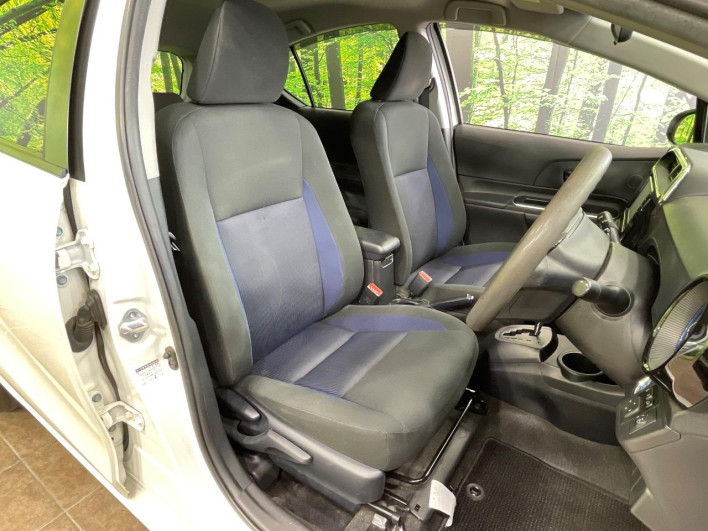 2017 Toyota Aqua DAA-NHP10 (UW-6a0d26cdc6346)[10]