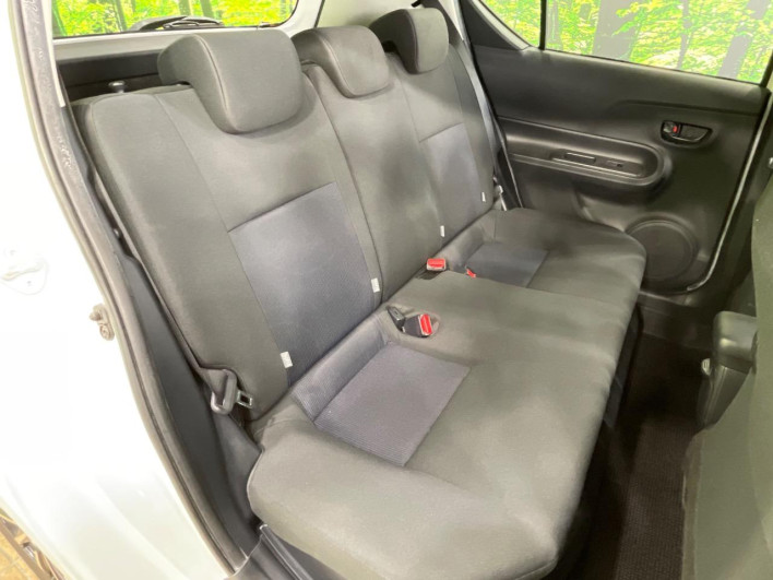2017 Toyota Aqua DAA-NHP10 (UW-6a0d26cdc6346)[6]