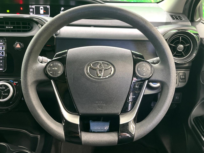 2018 Toyota Aqua DAA-NHP10 (UW-6a0d26ceb0e53)[23]