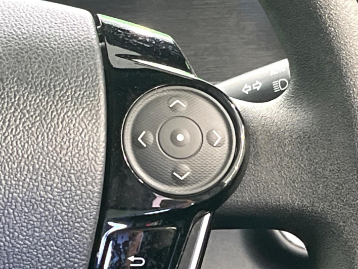 2018 Toyota Aqua DAA-NHP10 (UW-6a0d26ceb0e53)[25]