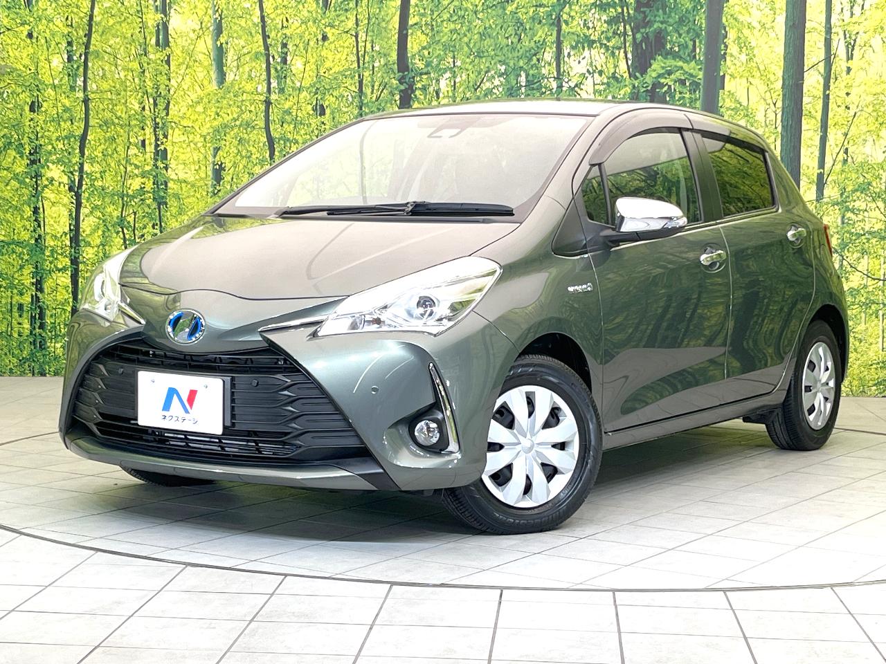 2019 Toyota Vitz DAA-NHP130