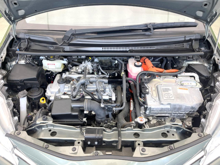 2019 Toyota Vitz DAA-NHP130 (UW-6a0d26d135263)[4]