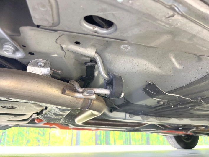 2019 Toyota Vitz DAA-NHP130 (UW-6a0d26d135263)[26]