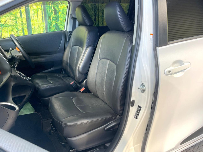 2016 Toyota Sienta DAA-NHP170G (UW-6a0d26d19f873)[21]