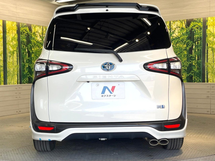 2016 Toyota Sienta DAA-NHP170G (UW-6a0d26d19f873)[9]