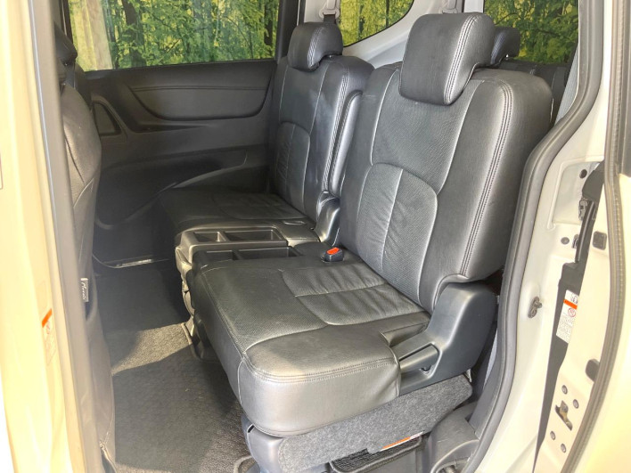 2016 Toyota Sienta DAA-NHP170G (UW-6a0d26d19f873)[22]