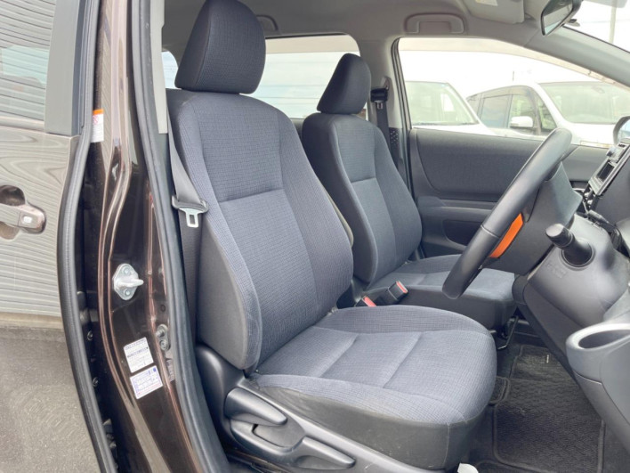 2017 Toyota Sienta DBA-NSP170G (UW-6a0d26d499800)[13]