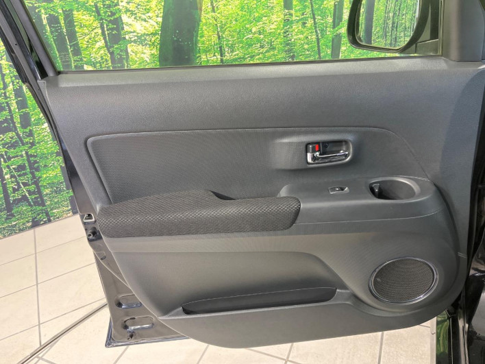 2013 Toyota bB CBA-QNC20 (UW-6a0d26dc769ec)[16]
