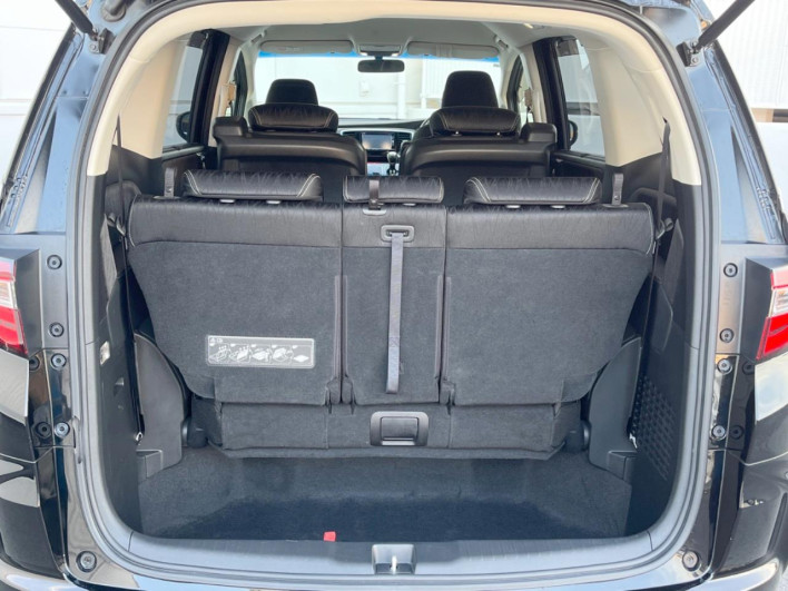 2017 Honda Odyssey DBA-RC1 (UW-6a0d26de5433e)[28]
