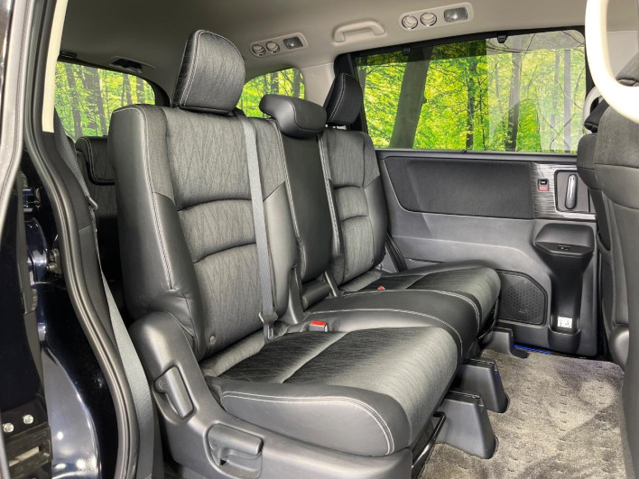 2015 Honda Odyssey DBA-RC2 (UW-6a0d26de847ea)[26]