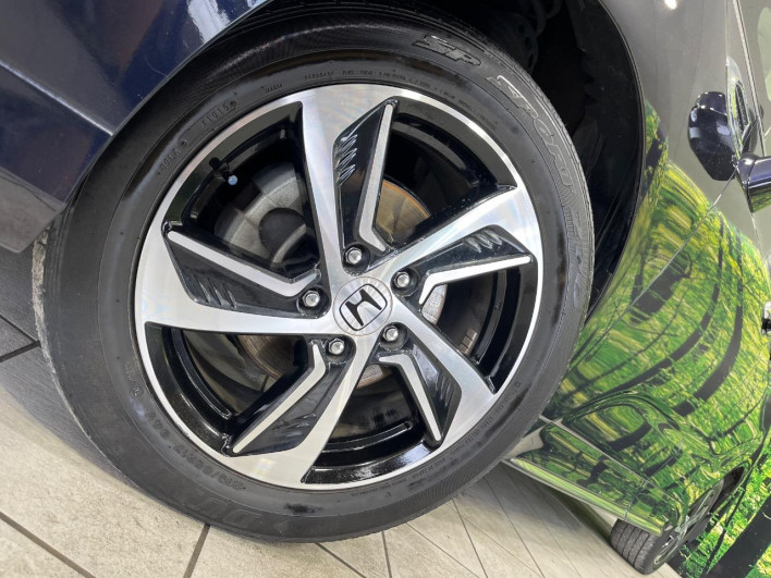 2015 Honda Odyssey DBA-RC2 (UW-6a0d26de847ea)[11]