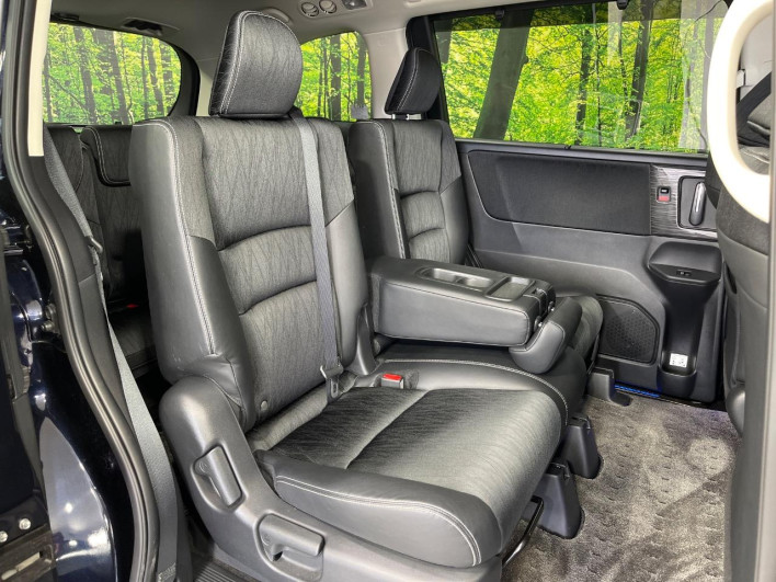 2015 Honda Odyssey DBA-RC2 (UW-6a0d26de847ea)[27]