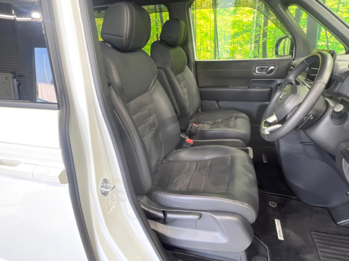 2022 Honda Step Wagon 6AA-RP8 (UW-6a0d26e2c4e1a)[22]