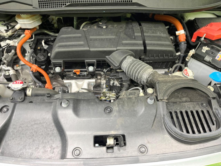 2022 Honda Step Wagon 6AA-RP8 (UW-6a0d26e2c4e1a)[4]