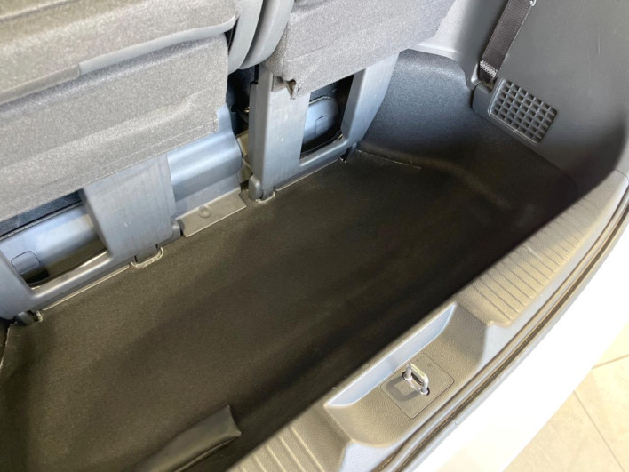 2022 Honda Step Wagon 6AA-RP8 (UW-6a0d26e2c4e1a)[18]