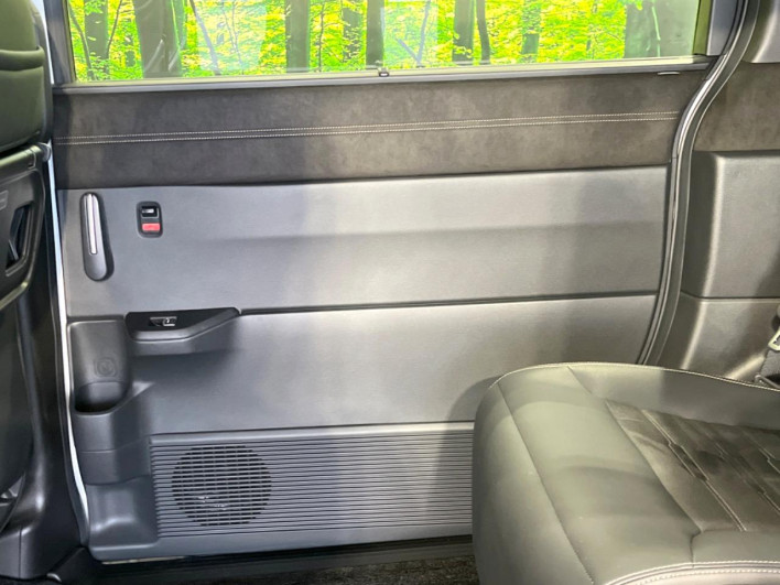 2022 Honda Step Wagon 6AA-RP8 (UW-6a0d26e2c4e1a)[9]