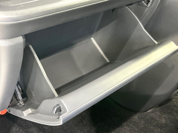2022 Honda Step Wagon 6AA-RP8 (UW-6a0d26e2c4e1a)[10]