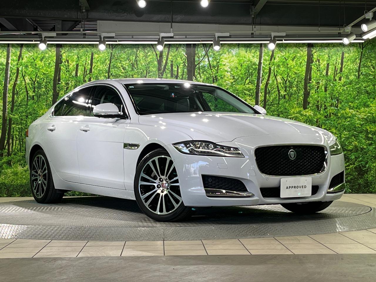 2016 Jaguar XF CBA-JB2GA