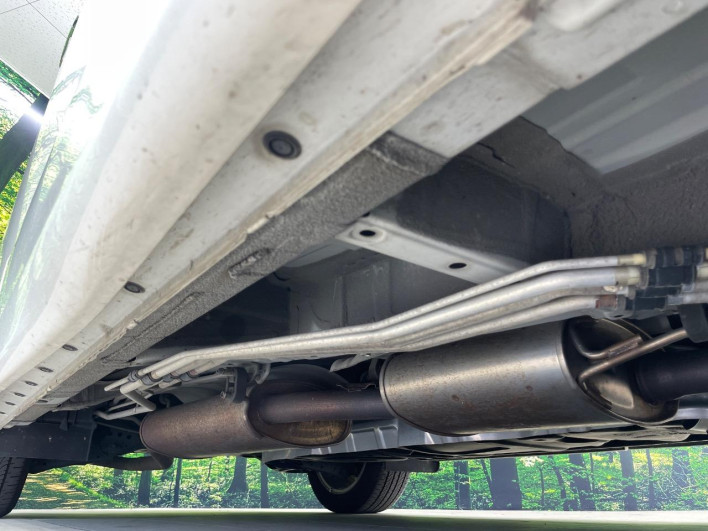 2014 Nissan Elgrand DBA-TE52 (UW-6a0d26fbad2cd)[22]