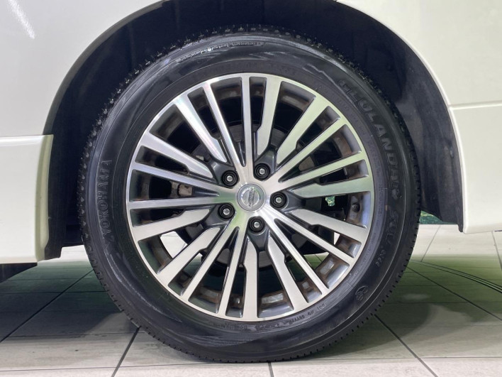 2014 Nissan Elgrand DBA-TE52 (UW-6a0d26fbad2cd)[7]