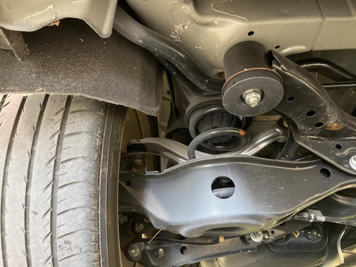 2015 Nissan Elgrand DBA-TE52 (UW-6a0d26fbbb222)[6]