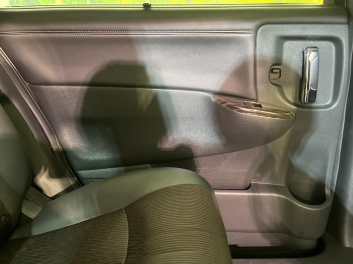 2015 Nissan Elgrand DBA-TE52 (UW-6a0d26fbbb222)[15]