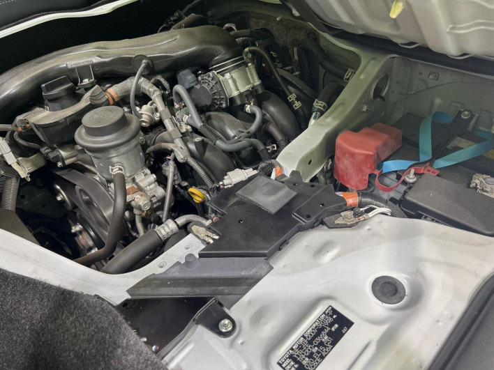 2023 Toyota Hiace Van 3BF-TRH200V (UW-6a0d26fc7a0a6)[4]
