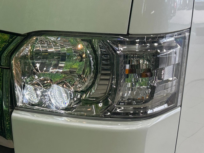 2023 Toyota Hiace Van 3BF-TRH200V (UW-6a0d26fc7a0a6)[7]
