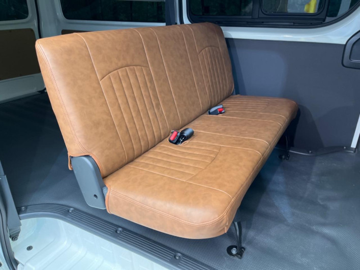 2025 Toyota Hiace Van 3BF-TRH200V (UW-6a0d26fc8272c)[28]