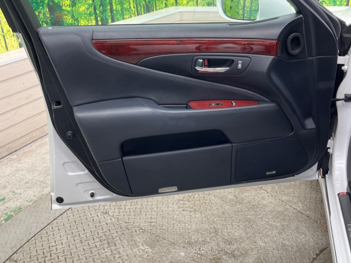 2007 Lexus LS DBA-USF40 (UW-6a0d2705a91d5)[17]