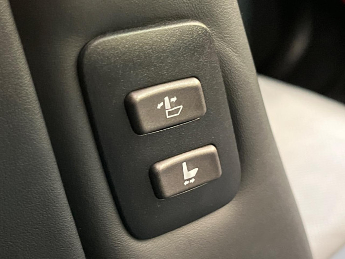 2007 Lexus LS DBA-USF40 (UW-6a0d2705a91d5)[24]