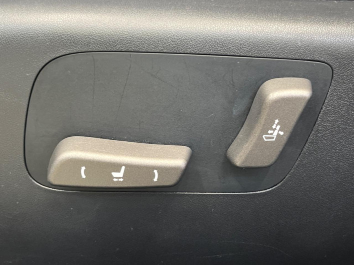 2007 Lexus LS DBA-USF40 (UW-6a0d2705a91d5)[26]