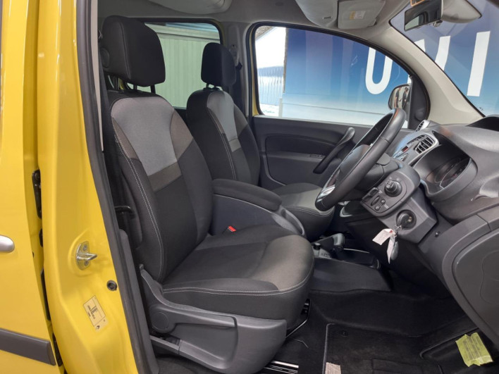 2019 Renault Kangoo ABA-KWH5F1 (UW-6a0d27065c889)[19]