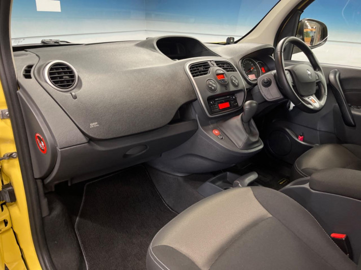 2019 Renault Kangoo ABA-KWH5F1 (UW-6a0d27065c889)[29]