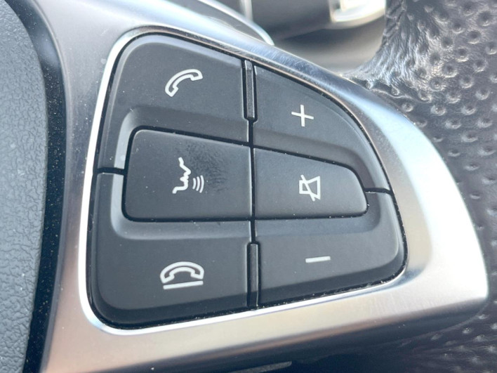 2017 Mercedes Benz GLC DBA-253342C (UW-6a0d270f7890a)[11]