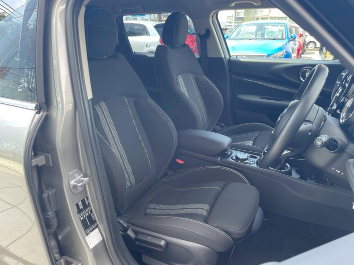 2016 Rover Mini DBA-LN20 (UW-6a0d2713564eb)[7]