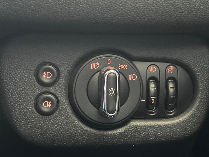 2020 Rover Mini 3BA-LV15M (UW-6a0d27143e9e8)[22]