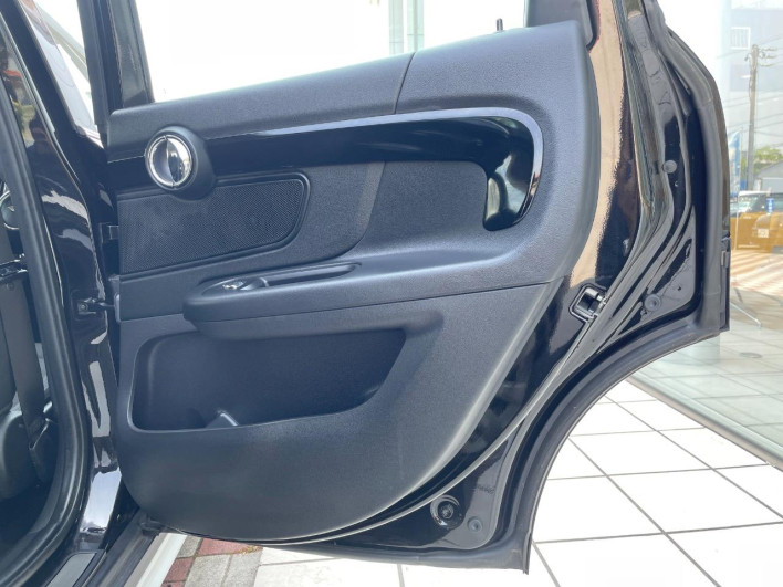 2019 Rover Mini LDA-YT20 (UW-6a0d2716c5bd2)[28]