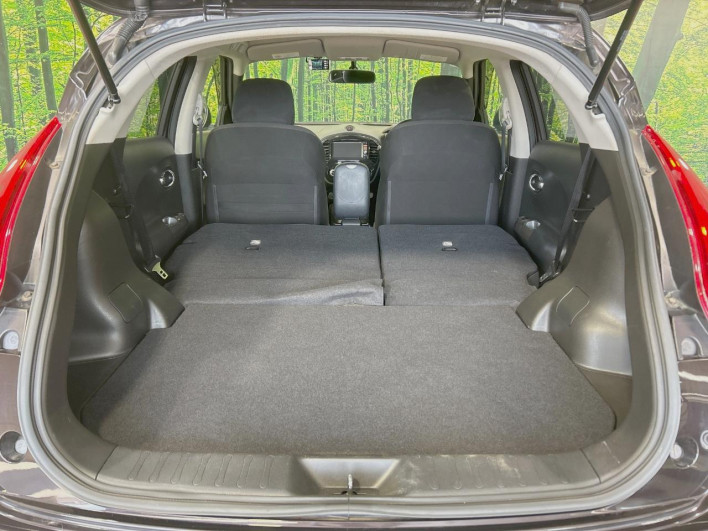 2013 Nissan JUKE DBA-YF15 (UW-6a0d27199c2fc)[11]