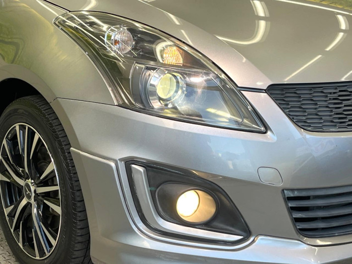 2013 Suzuki Swift DBA-ZC72S (UW-6a0d271cc7e32)[9]