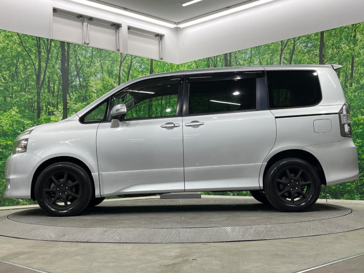2009 Toyota Voxy DBA-ZRR75W (UW-6a0d271f925c0)[26]