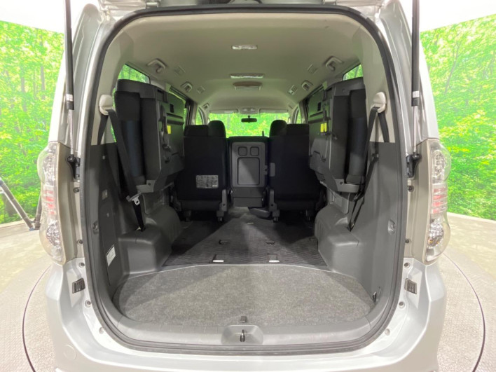2009 Toyota Voxy DBA-ZRR75W (UW-6a0d271f925c0)[18]