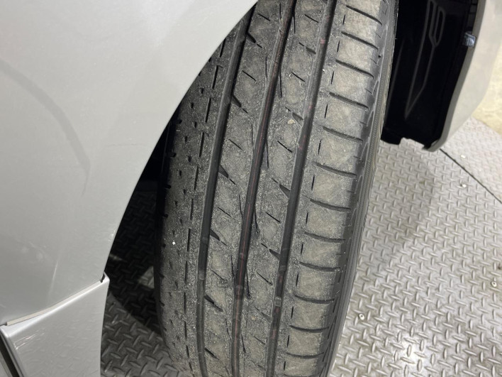 2009 Toyota Voxy DBA-ZRR75W (UW-6a0d271f925c0)[9]